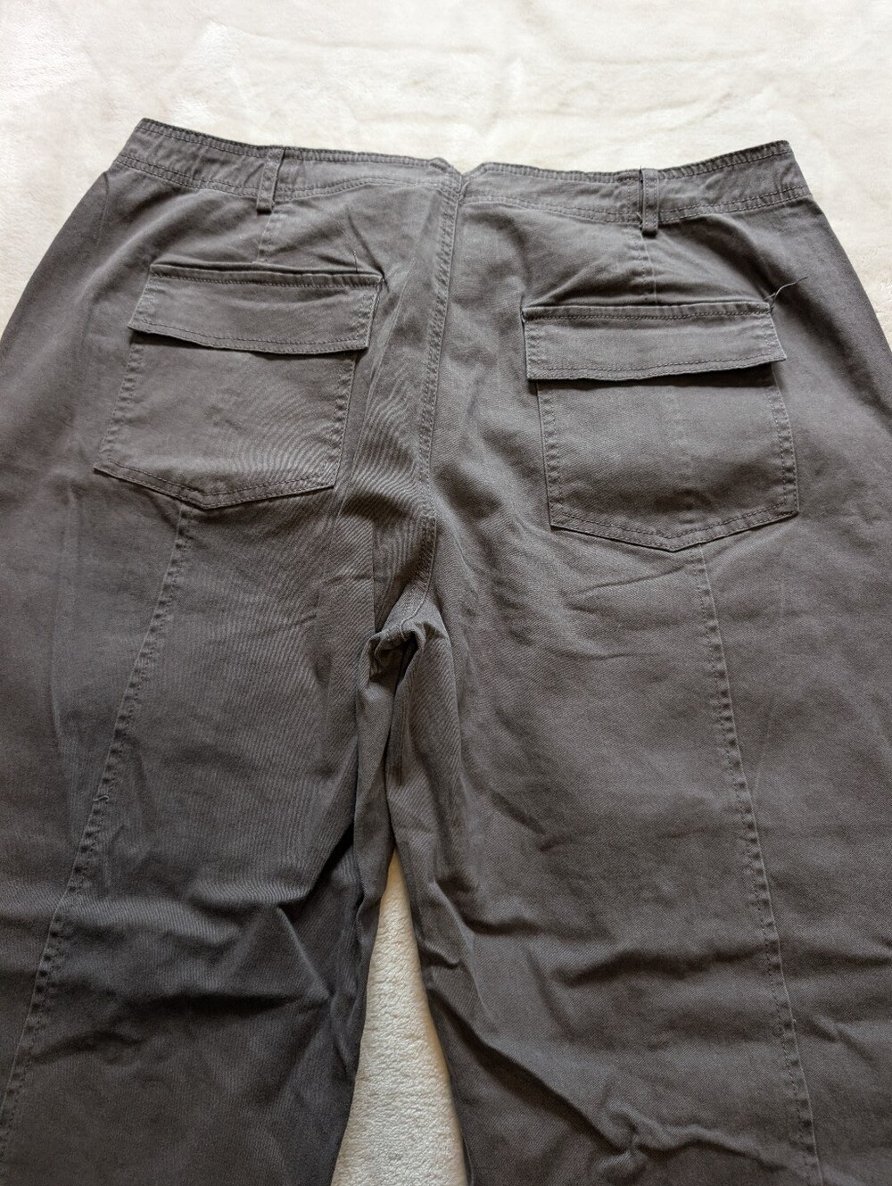 Flamingals Solid Stitch Detail Mid Waist Barrel Leg Crop Pants NWT XL - Picture 7 of 8